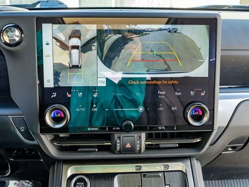 Used 2024 Lexus GX 550 image 26