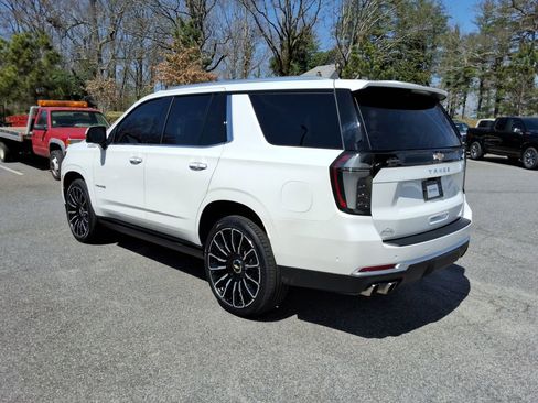 Certified 2025 Chevrolet Tahoe High Country AWD/4WD image 7
