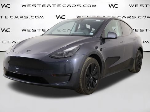Used 2023 Tesla Model Y Long Range image 1