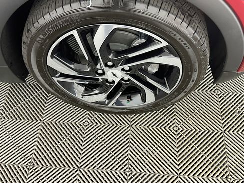 Used 2023 Chevrolet Bolt LT w/ Infotainment Package image 11