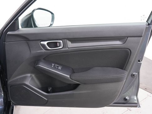 Used 2023 Honda Civic Sport image 9