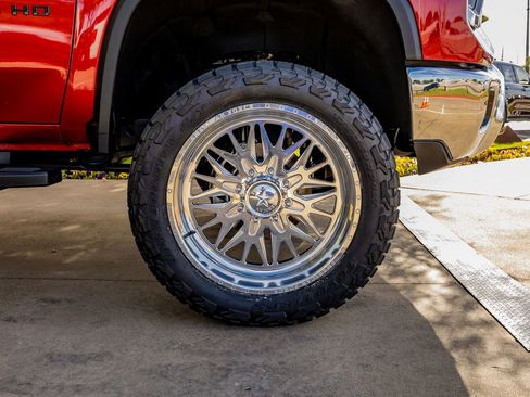 Used 2024 Chevrolet Silverado 2500 LTZ w/ LTZ Plus Package image 12