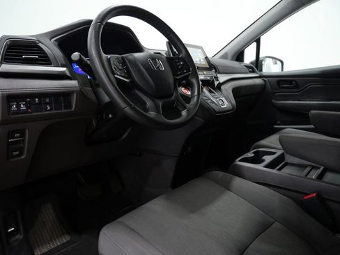 Used 2019 Honda Odyssey EX image 11
