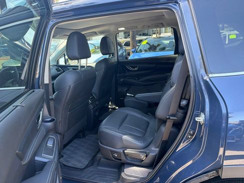 Used 2023 Subaru Ascent Limited w/ Technology Package AWD/4WD image 5