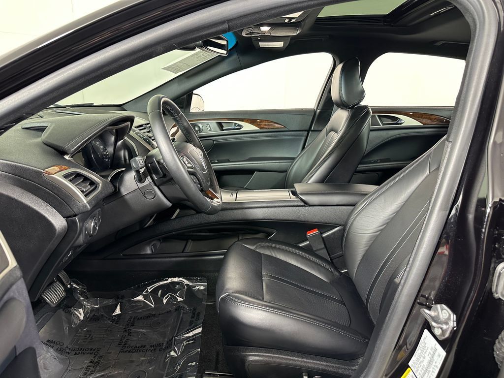 Used 2020 Lincoln MKZ Reserve w/ Elements Package AWD/4WD image 14