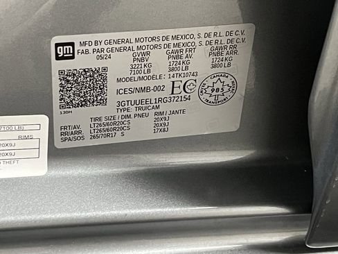 Used 2024 GMC Sierra 1500 AT4 image 67