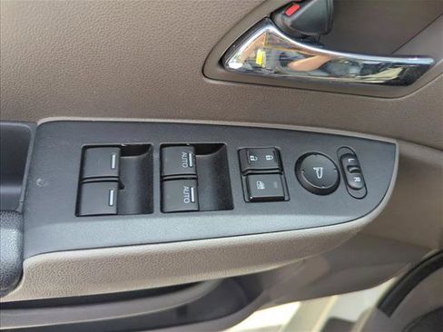 Used 2016 Honda Odyssey Touring Elite image 27
