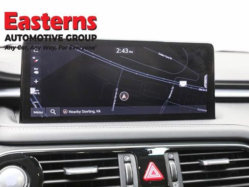 Used 2023 Genesis G70 2.0T image 19