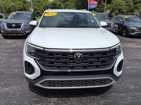Used 2024 Volkswagen Atlas Cross Sport SE AWD/4WD image 3