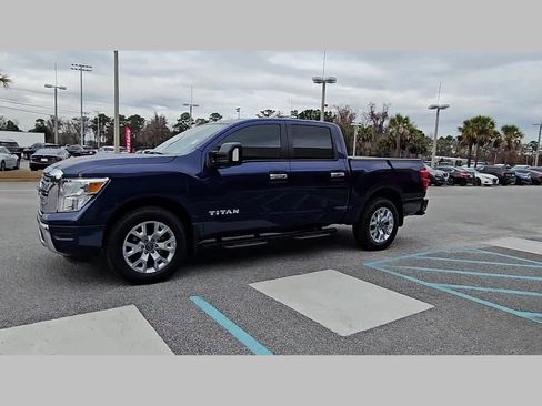 Used 2024 Nissan Titan SV w/ SV Convenience Package image 22