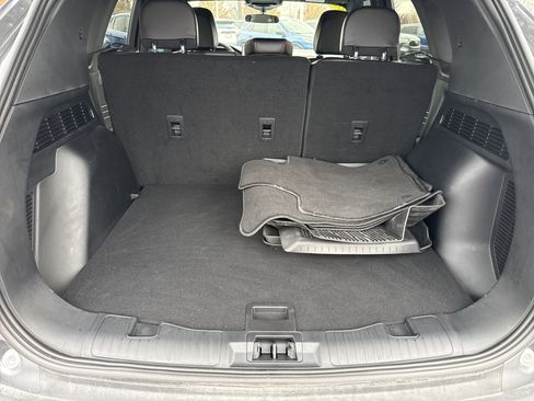Used 2025 Ford Escape ST-Line Select w/ Tech Pack #1 image 9