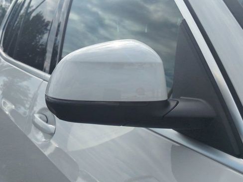 Used 2026 BMW X5 sDrive40i RWD image 13