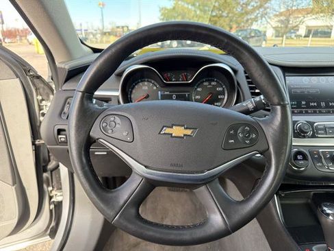 Used 2019 Chevrolet Impala LT w/ LT Convenience Package image 34