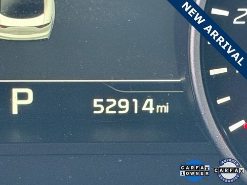 Used 2019 Kia Stinger GT2 image 9