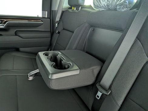 New 2026 GMC Sierra 2500 SLE w/ SLE Value Package; image 28