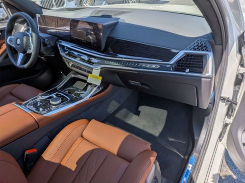 New 2026 BMW X7 xDrive40i w/ M Sport Package image 27