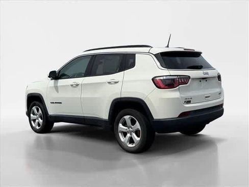 Used 2018 Jeep Compass Latitude AWD/4WD image 3