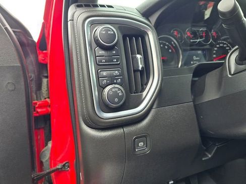 Used 2022 Chevrolet Silverado 1500 LT Trail Boss w/ Bed Protection Package AWD/4WD image 22