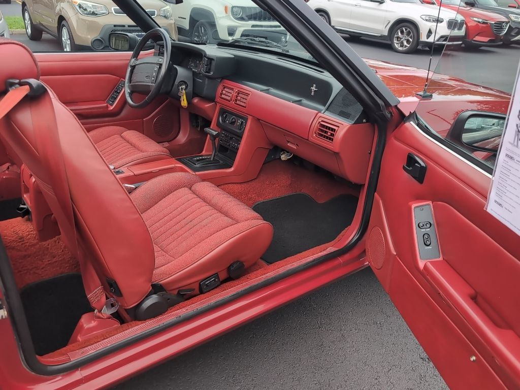 Used 1991 Ford Mustang LX RWD image 8
