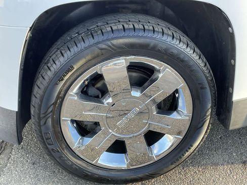 Used 2010 GMC Terrain SLT image 34