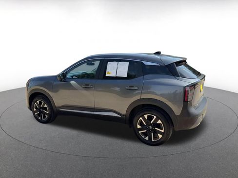 Used 2026 Nissan Kicks SV w/ Cold Weather Package AWD/4WD image 10