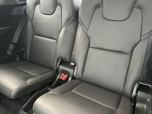 Certified 2023 Volvo XC90 T8 Ultimate image 18