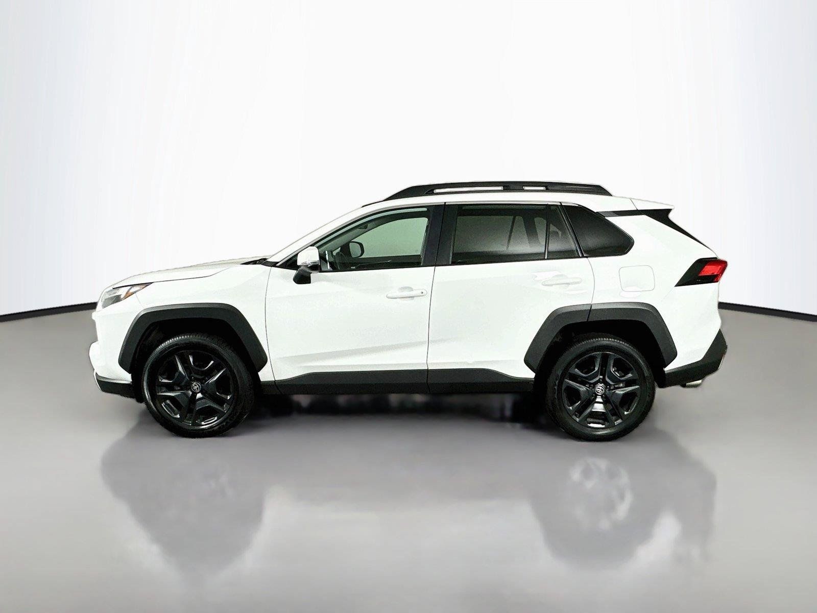 Used 2024 Toyota RAV4 Adventure AWD/4WD image 8