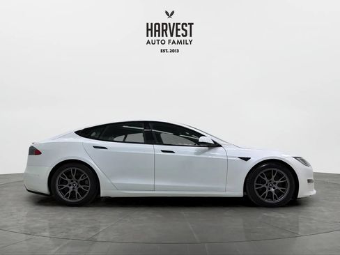 Used 2022 Tesla Model S Plaid AWD/4WD image 8