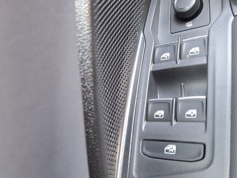 New 2026 Volkswagen Tiguan SE image 20