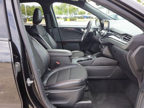 Used 2025 Ford Escape ST-Line FWD image 8