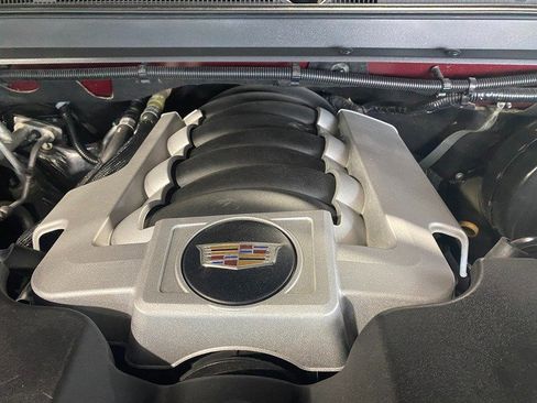 Used 2019 Cadillac Escalade Premium Luxury AWD/4WD image 28