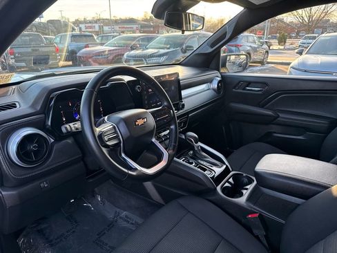 Used 2023 Chevrolet Colorado LT w/ LT Convenience Package image 14