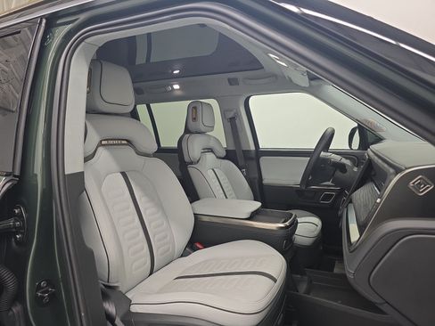 Used 2024 Rivian R1S Adventure AWD/4WD image 24