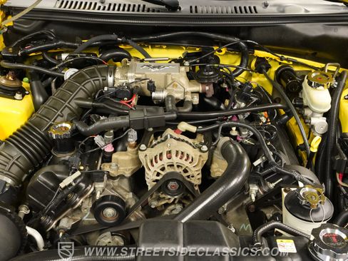 Used 2004 Ford Mustang GT RWD image 35