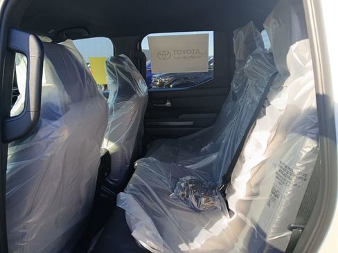 New 2025 Toyota Tacoma TRD Sport image 7