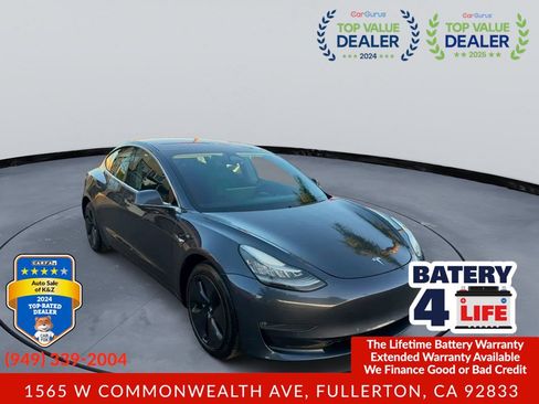 Used 2018 Tesla Model 3 Long Range RWD image 1