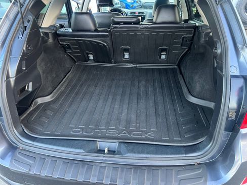 Used 2017 Subaru Outback 3.6R Limited AWD/4WD image 24