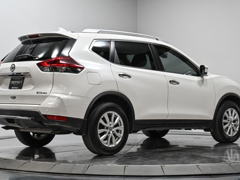 Used 2019 Nissan Rogue SV image 9
