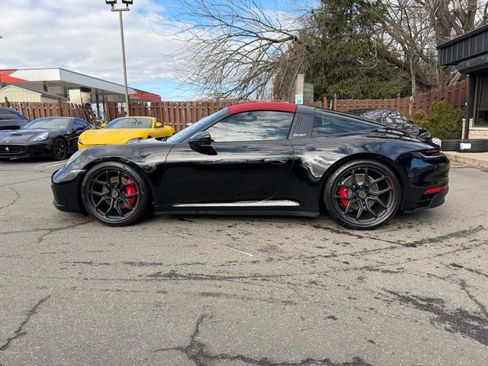 Used 2022 Porsche 911 Targa 4S w/ Premium Package image 9