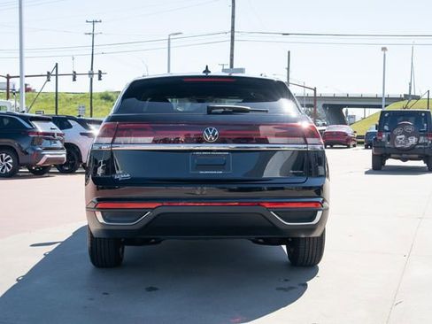 New 2026 Volkswagen Atlas Cross Sport SE AWD/4WD image 5