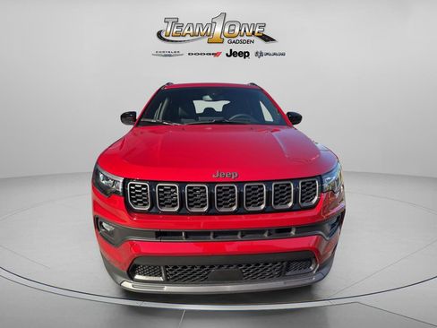New 2026 Jeep Compass Latitude image 3