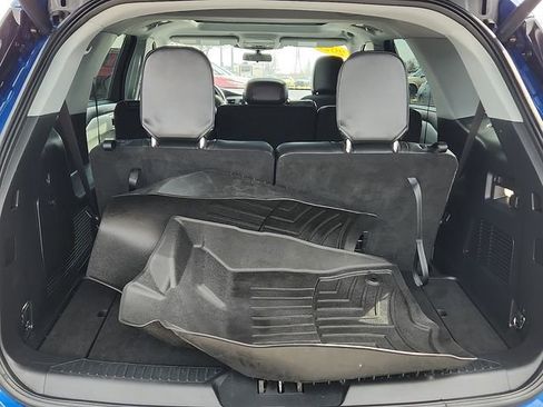 Used 2022 Ford Explorer XLT w/ Equipment Group 202A image 30