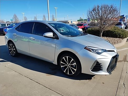Used 2017 Toyota Corolla SE image 5