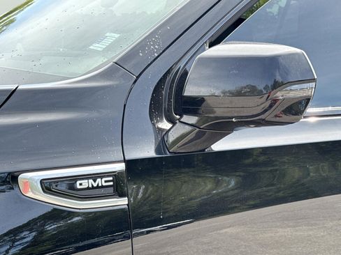 Used 2022 GMC Yukon Denali AWD/4WD image 34