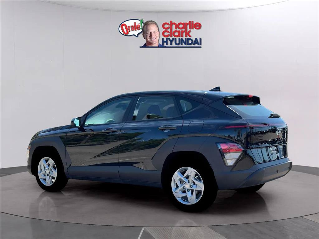Used 2026 Hyundai Kona SE FWD image 4