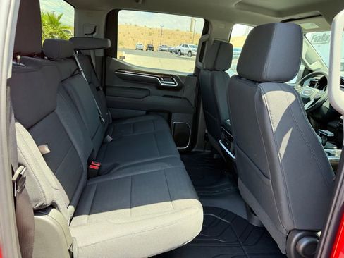 New 2026 GMC Sierra 1500 Elevation w/ LPO, Elevation Black Package AWD/4WD image 16