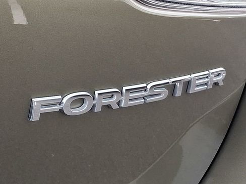 Used 2023 Subaru Forester Limited image 29