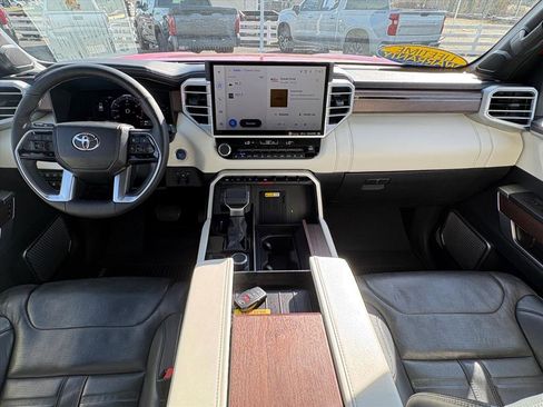 Used 2023 Toyota Sequoia Capstone image 11