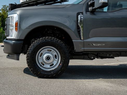 New 2026 Ford F250 XL w/ XL Off-Road Package AWD/4WD image 4