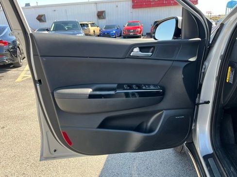 Certified 2022 Kia Sportage SX AWD/4WD image 19